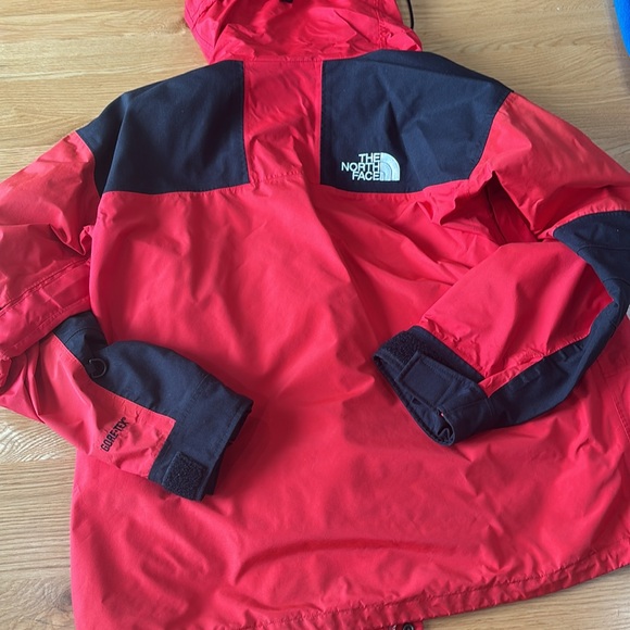 The North Face Gore-Tex Red Black Mountain Jacket Vintage Large Men’s Ski 👀 95? - Picture 12 of 16